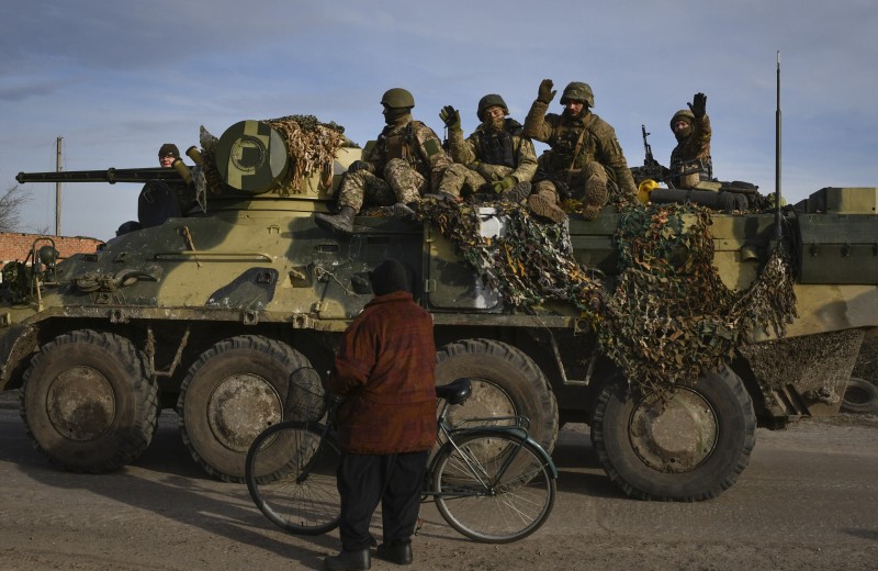 Ukrajinske snage u naselju Zarične, regija Donjeck, 2. prosinca 2022. (izvor: AP Photo/Andriy Andriyenko/Guliver Image)
