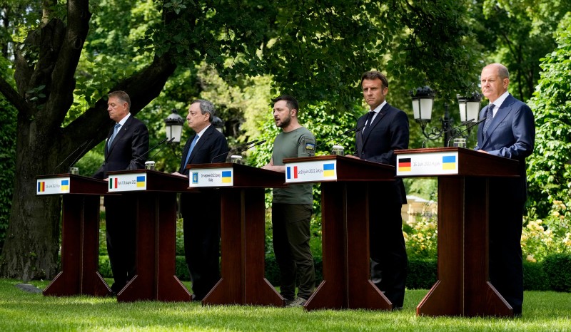 AP Photo/Natacha Pisarenko/Guliver Image