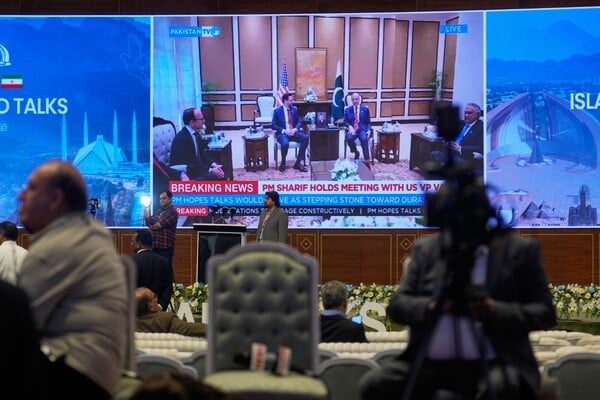 Analiza sudbonosnog dana u Islamabadu - razgovori izgledaju ozbiljno, ali Washington ne odustaje od ratne propagande