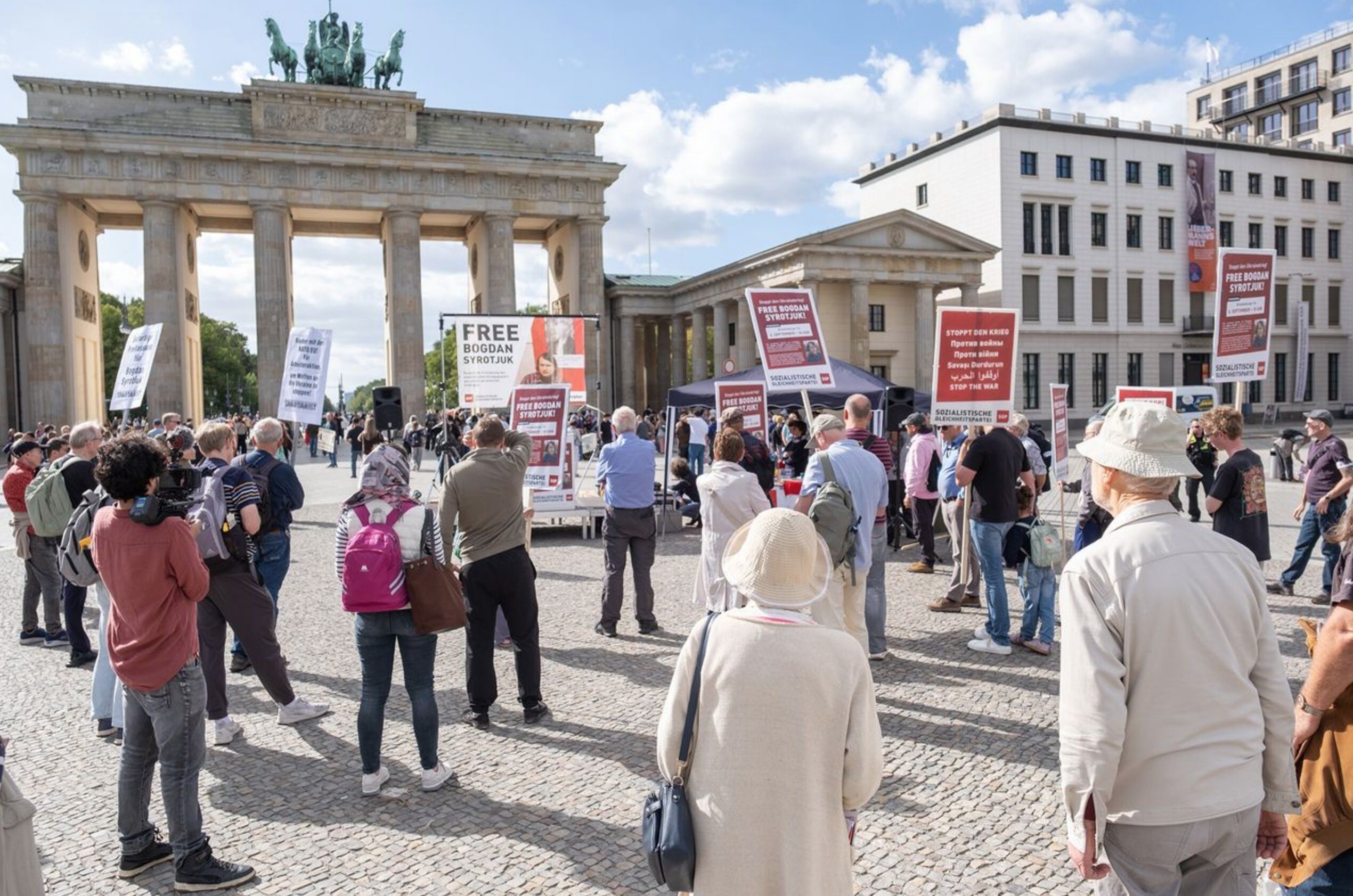 Prosvjed pred Brandenburškim vratima