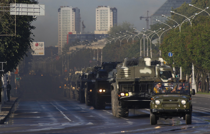 Vojna parada u Minsku, fotografija iz 2016. (izvor: AP Photo/Sergei Grits/Guliver Image)