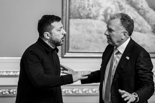 Kijev se nadao da će američku pohlepu pretvoriti u svoj štit, sad će dobiti Molotov–Ribbentrop
