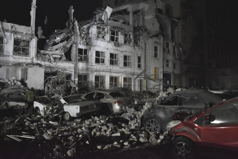 Scena nakon ruskog napada u Zaporožju, 10. prosinca 2024. (izvor: AP Photo/Andriy Andriyenko/Guliver Image)