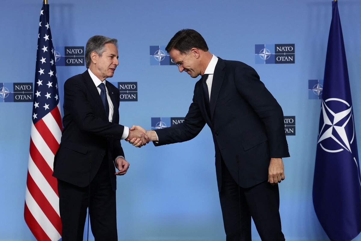 Antony Blinken i Mark Rutte (izvor: Yves Herman/Reuters/Guliver Image)