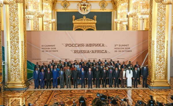 Rusija u Africi ulaže malo, a dobiva mnogo: što otkrivaju pune i prazne stolice moskovskog summita?