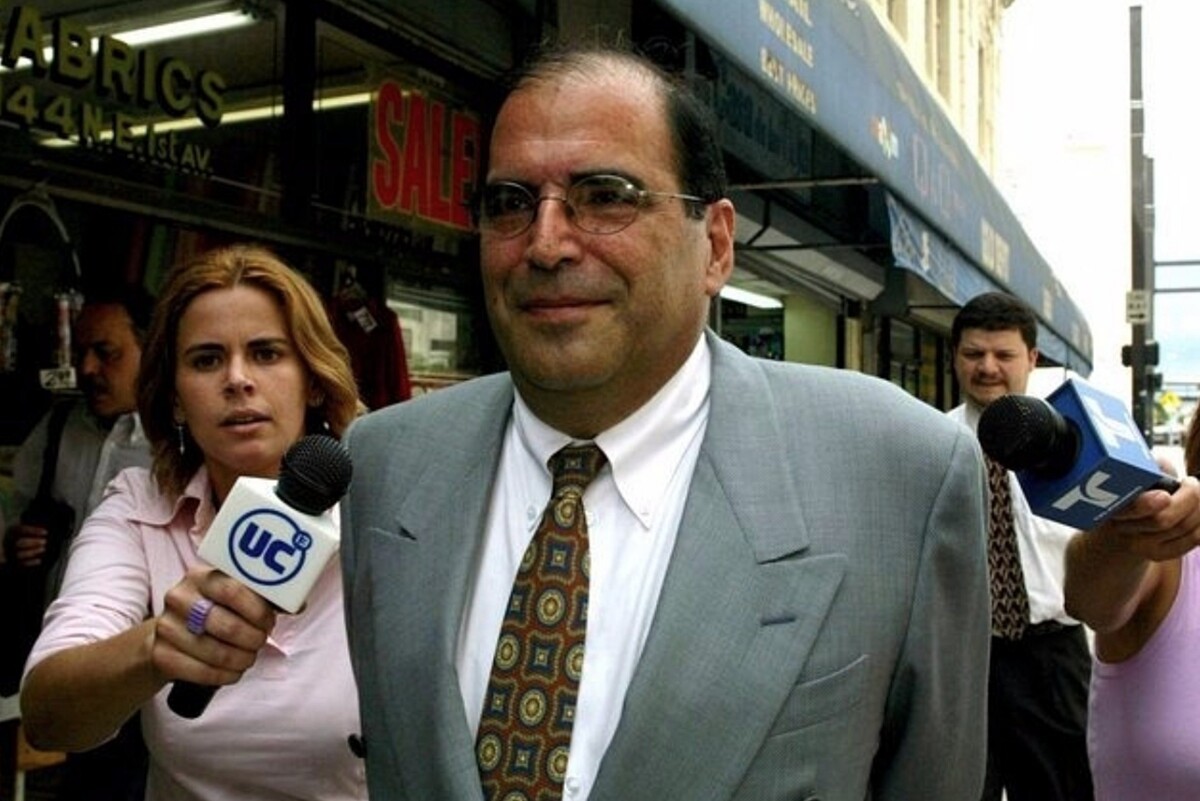 Armando Fernández Larios