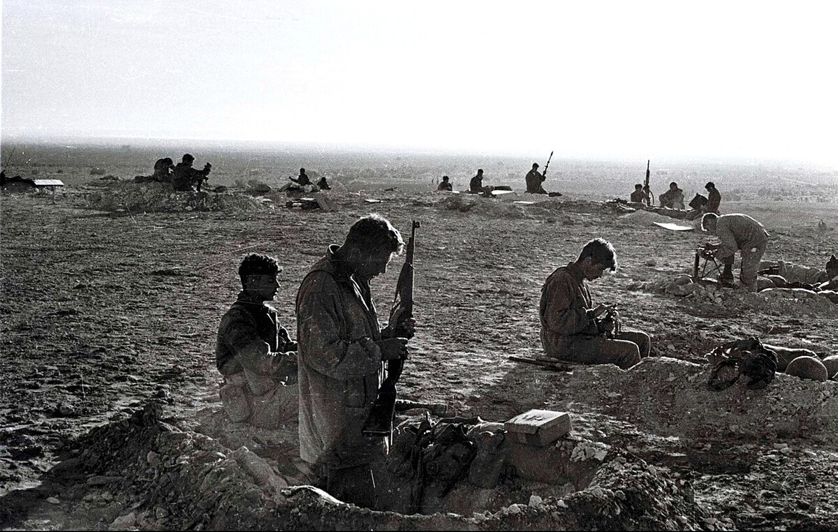 Israeli soldiers in Sinai.