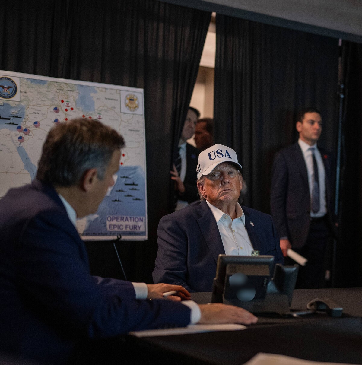 Predsjednik Donald J. Trump prati američke vojne operacije u Iranu: Operacija Epic Fury, 28. veljače 2026.