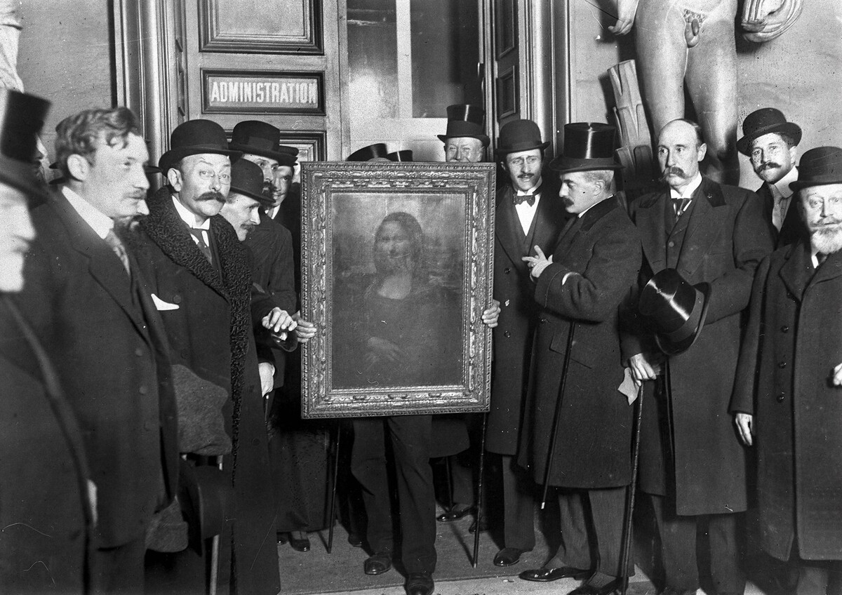 The return of the Mona Lisa to the Louvre in 1914.