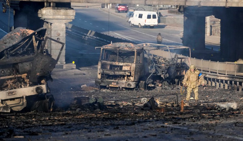 Scene sukoba jutros iz Kijeva, 26. veljače 2022. (izvor: AP Photo/Efrem Lukatsky/Guliver Image)