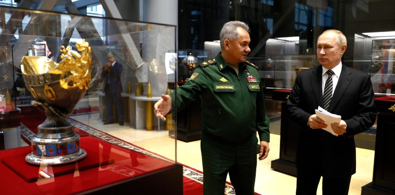 Sergej Šojgu i Vladimir Putin, 21. prosinca 2021. (izvor: kremlin.ru)