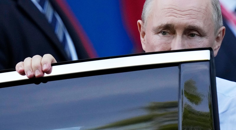 Vladimir Putin u Ženevi pred sastanak s Joeom Bidenom 16. lipnja 2021. (izvor: AP Photo/Alexander Zemlianichenko/Guliver Image)