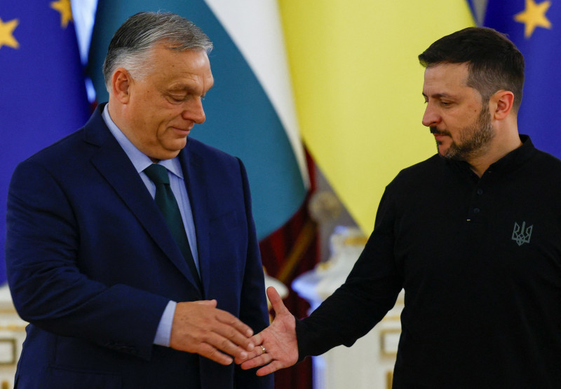 Viktor Orban i Volodimir Zelenski u Kijevu, 2. srpnja 2024. (izvor: Valentyn Ogirenko/Reuters/Guliver Image)