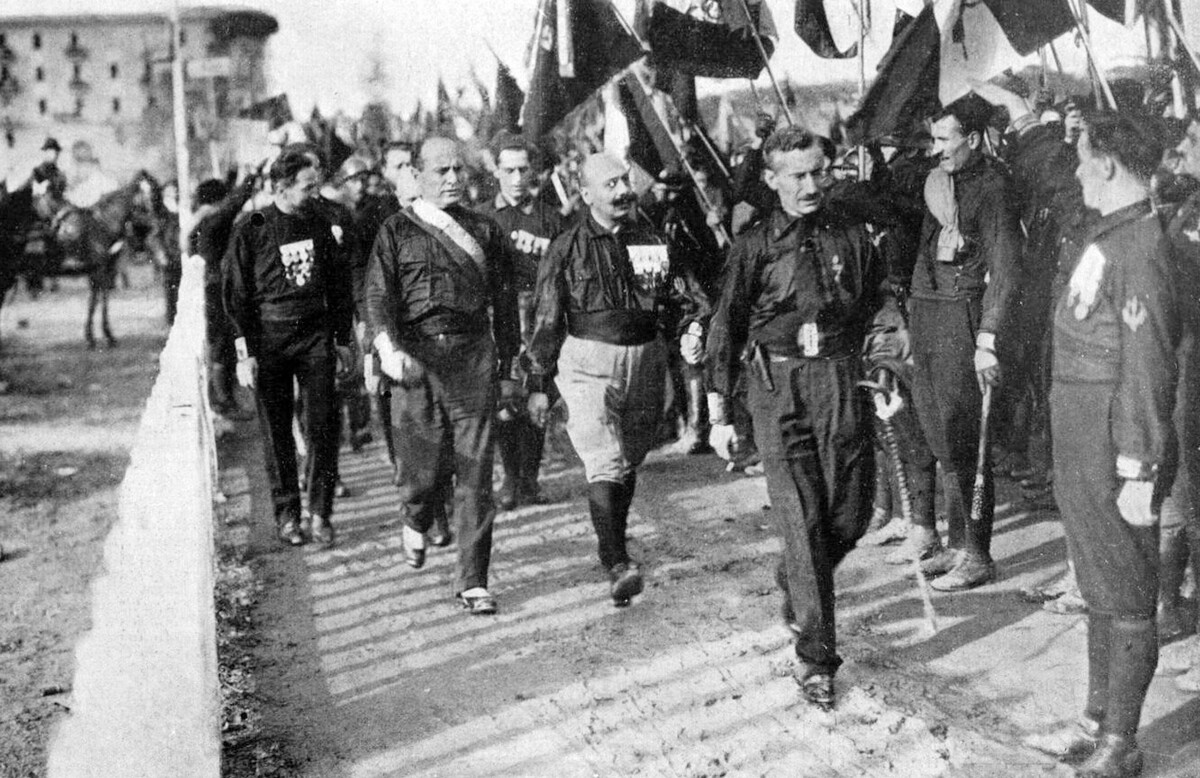 Mussolini and the Blackshirts