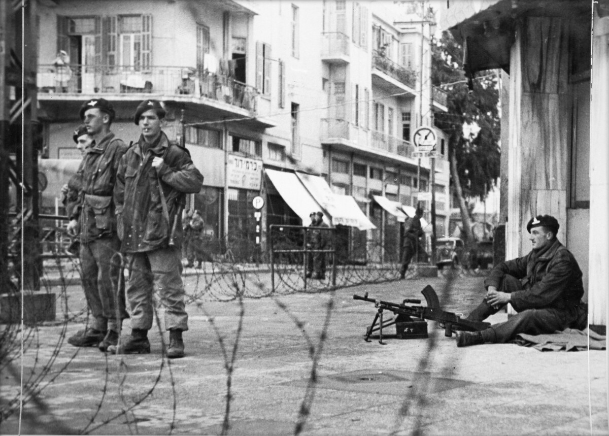 British soldiers on the streets of Tel Aviv during Operation Shark