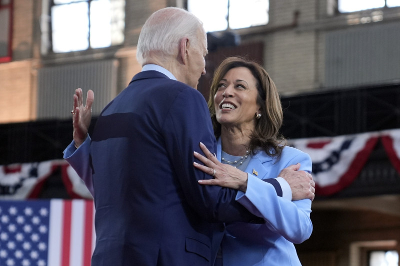 Joe Biden i Kamala Harris za vrijeme izborne kampanje, 29. svibnja 2024. (izvor: AP Photo/Evan Vucci/Guliver Image)