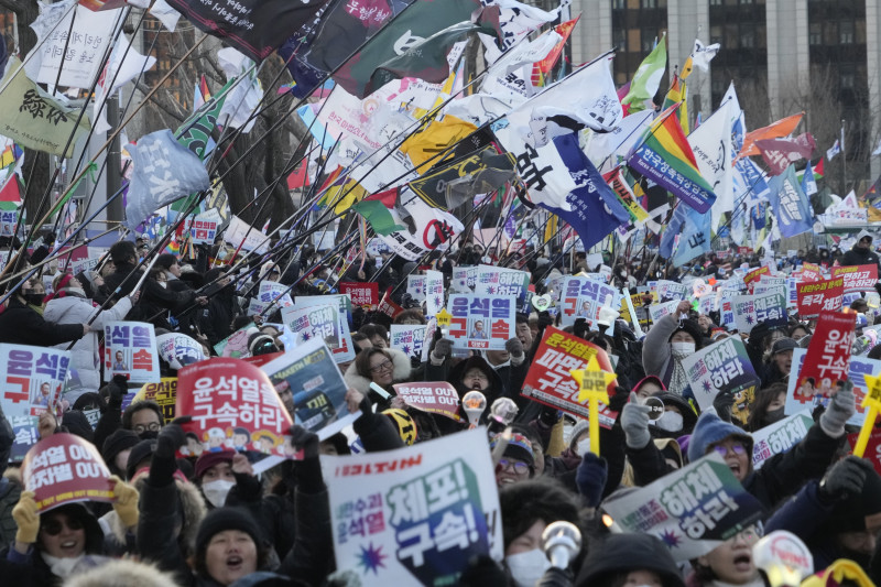 Prosvjednici protiv predsjednika Yoona, 11. siječnja 2025. u Seulu (izvor: AP Photo/Ahn Young-joon/Guliver Image)