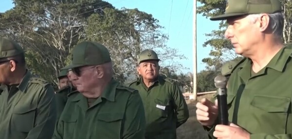 Kubanski predsjednik Miguel Diaz-Canel za vrijeme vojnih vježbi