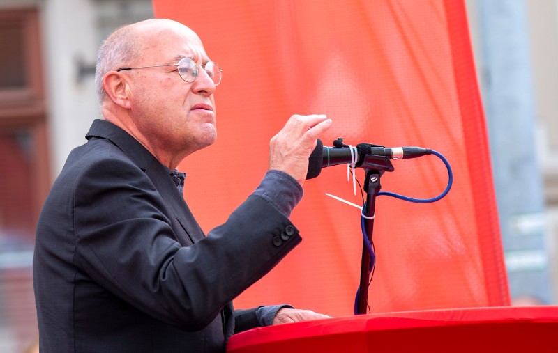 Gregor Gysi, istaknuti član njemačke ljevičarske stranke Die Linke 1. rujna 2021. (izvor: Daniel Sch\'fer/picture-alliance/dpa/AP/Guliver Image)