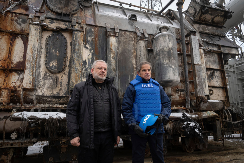 Ukrajinski ministar energetike Herman Galuščenko i šef IAEA Mariano Grossi u Kijevu, 4. veljače 2025. (izvor: AP Photo/Efrem Lukatsky/Guliver Image)
