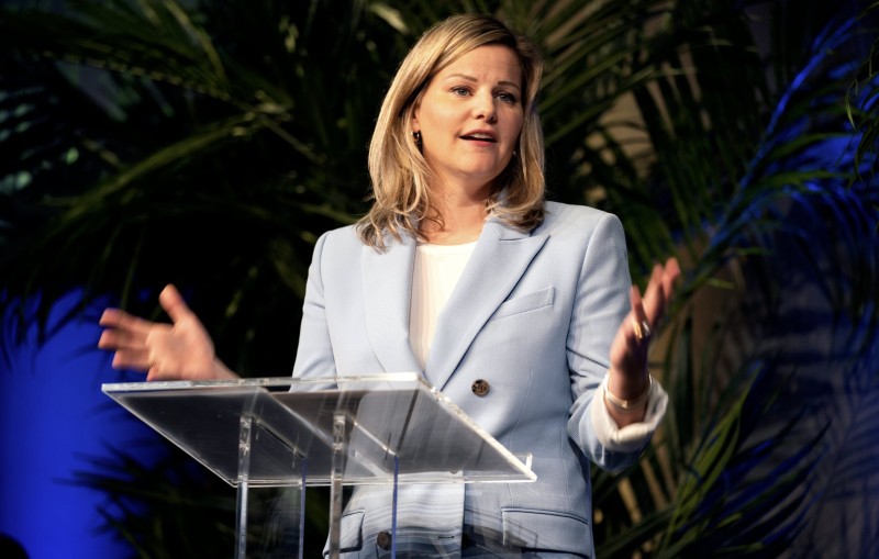 twitter.com/LSchreinemacher