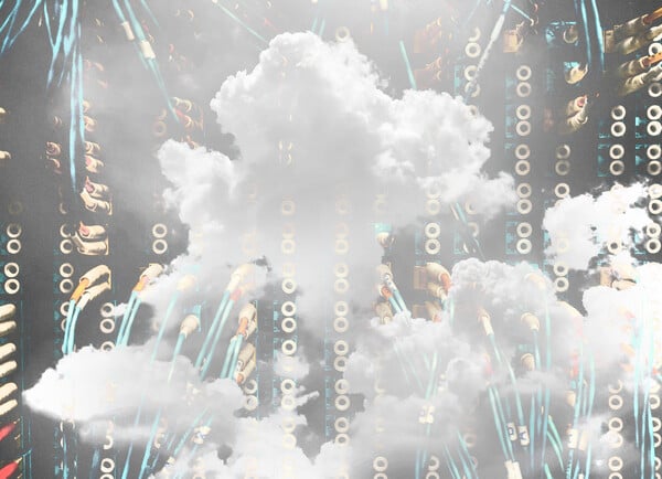 Oblak je pao na zemlju i guta sve pred sobom - o data centrima i degradaciji društava ostavljenih u neznanju