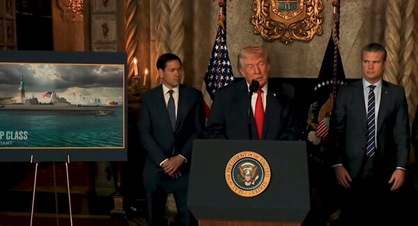 Trump predstavlja novi brod