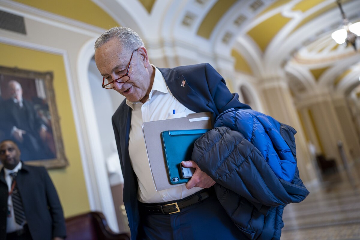 Lider demokrata u američkom Senatu, Chuck Schumer (izvor: AP Photo/J. Scott Applewhite/Guliver Image)