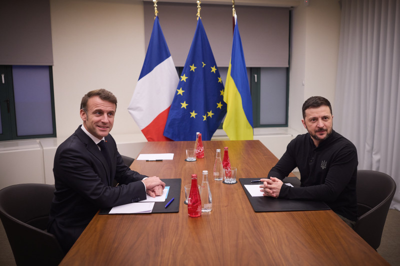 Emmanuel Macron i Volodimir Zelenski u Bruxellesu, 18.12.2024. (izvor: ured ukrajinskog predsjednika)