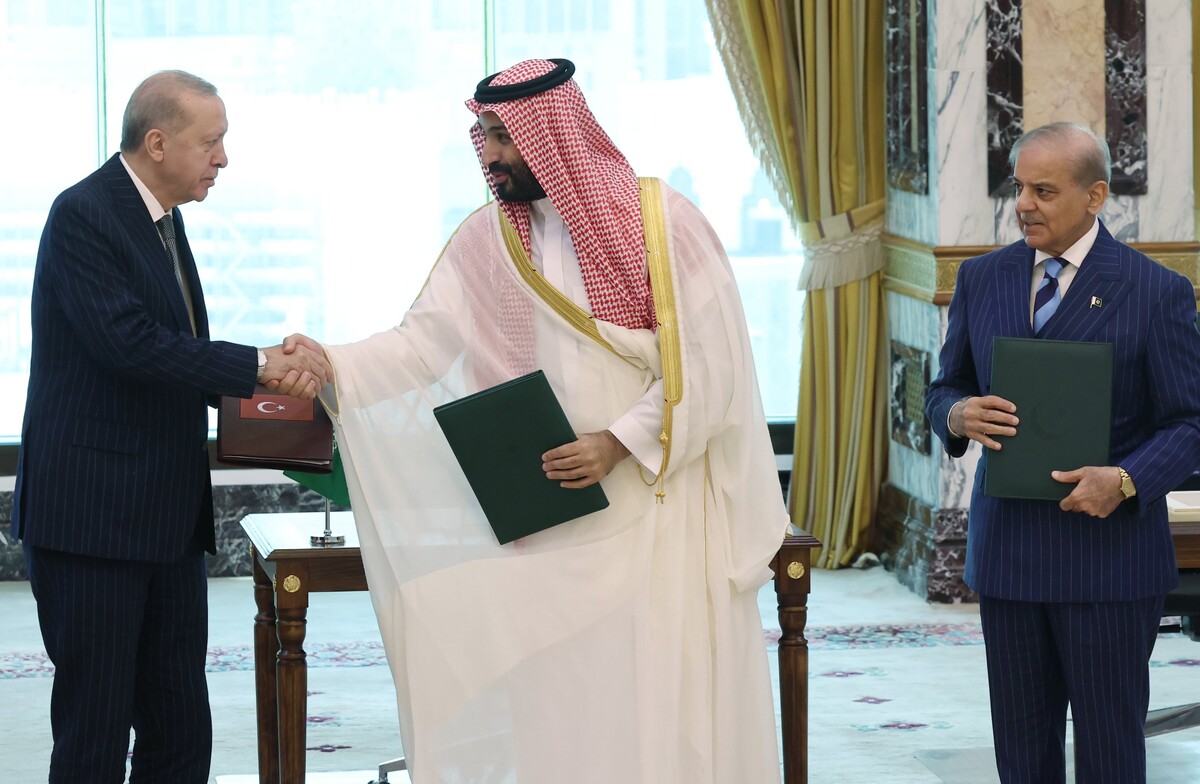 Meeting in Mecca, August 7, 2026