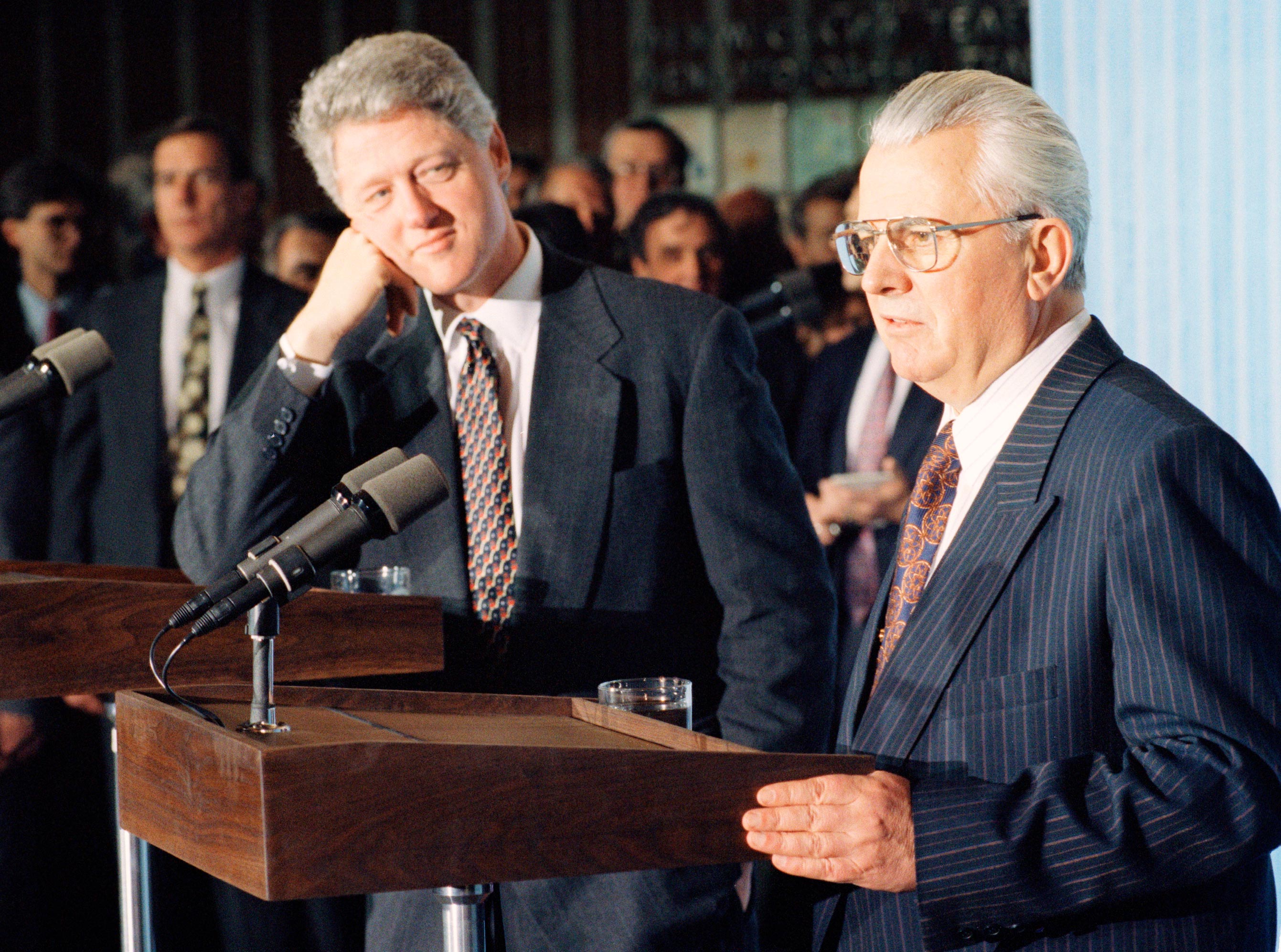Bill Clinton i Leonid Kravčuk 12. siječnja 1994. u Kijevu (izvor: AP Photo/Greg Gibson/Guliver Image)