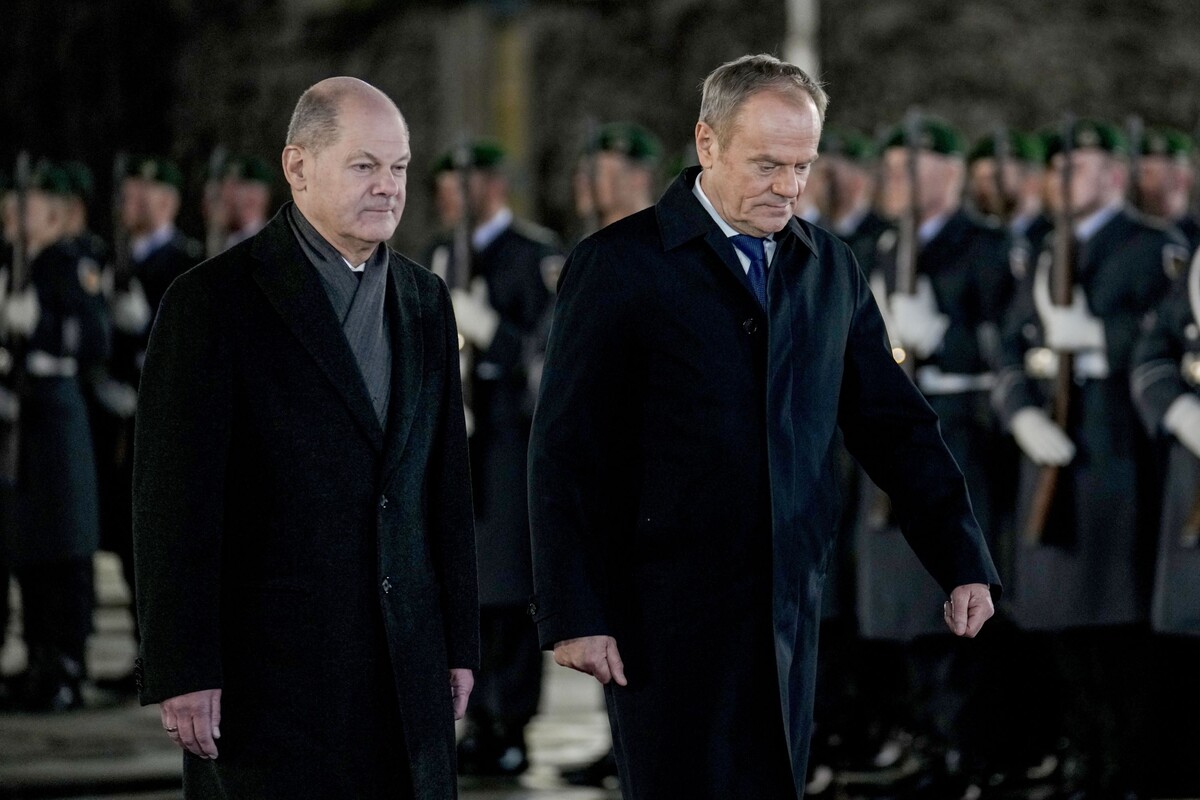 Olaf Scholz i Donald Tusk u Berlinu, 12. veljače 2024. (izvor: AP Photo/Ebrahim Noroozi/Guliver Image)