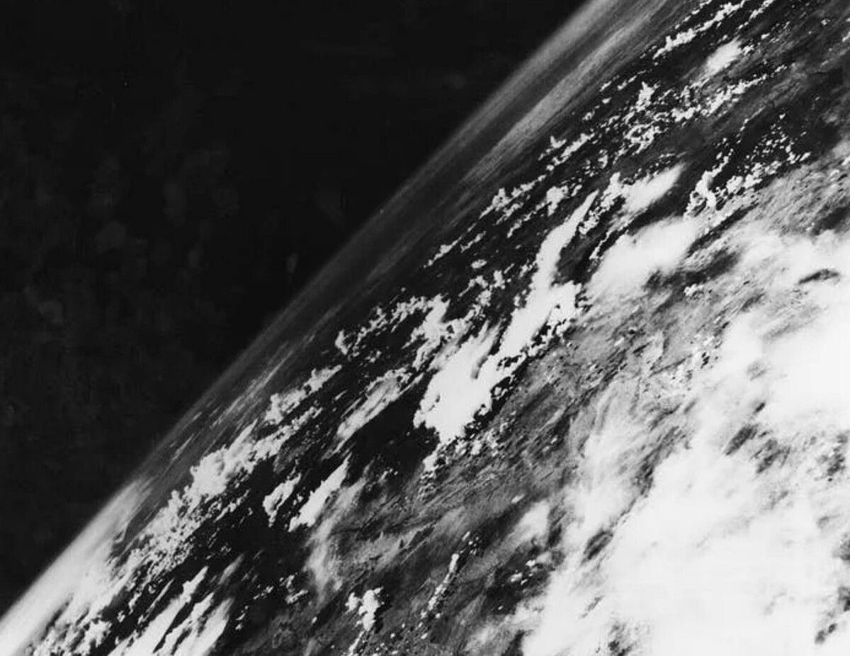 Images of Earth taken from a V-2