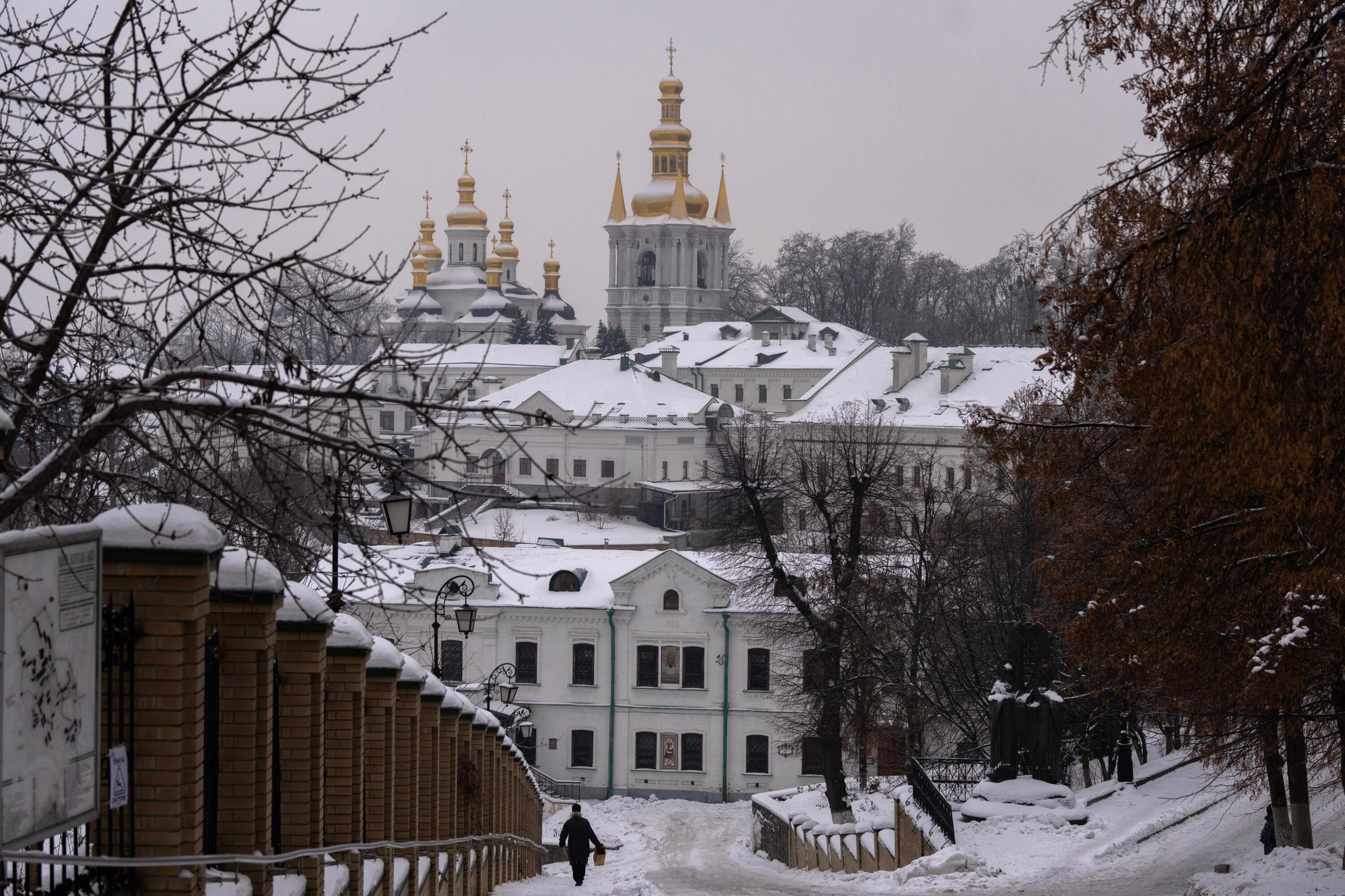 Snow covers the Orthodox Monastery of Caves in Kyiv, Ukraine, Monday, Jan. 26, 2026, amid regular Russian air attacks against the country's energy sector that leave people without power, heating and water. (AP Photo/Efrem Lukatsky)