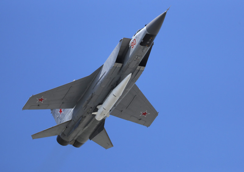 MiG 31-K s hipersoničnom raketom Kinžal (AP Photo / Guliver Image)