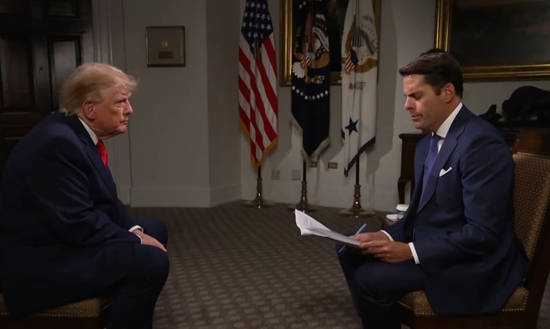 Trump daje intervju za Newsmax