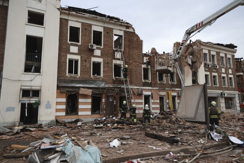 Scena napada na Harkov, 5. listopada 2023. (izvor: AP Photo/Alex Babenko/Guliver Image)