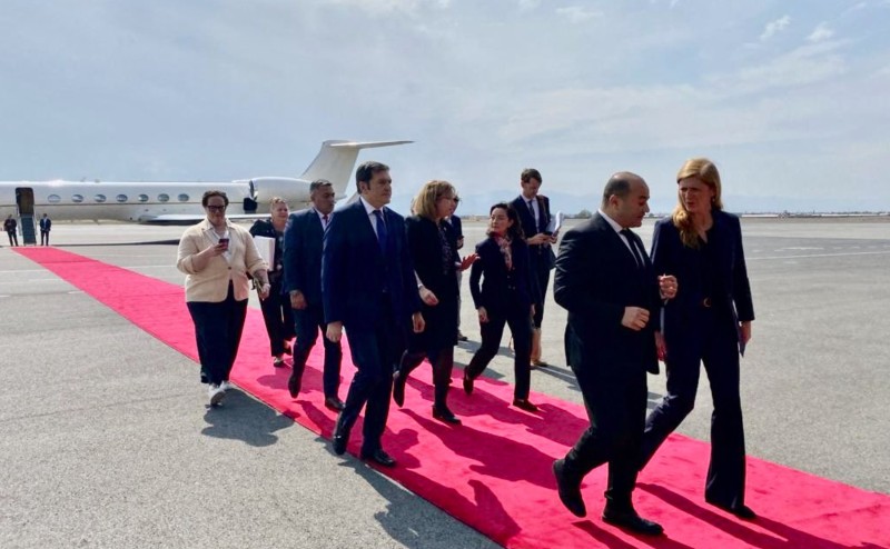 Dolazak američke delegacije u Erevan, 25.9.2023. (izvor: Twitter)