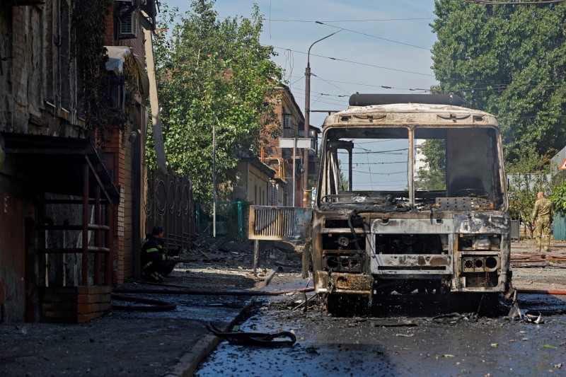Ukrajinsko granatiranje Donjecka, 31. srpnja 2023. (izvor: REUTERS/Alexander Ermochenko/Guliver Image)
