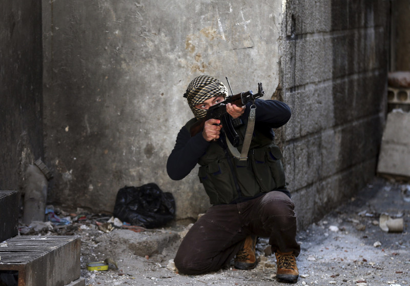 Pripadnik militanata za vrijeme rata u Siriji (izvor: Goran Tomasevic/Reuters/Guliver Image)