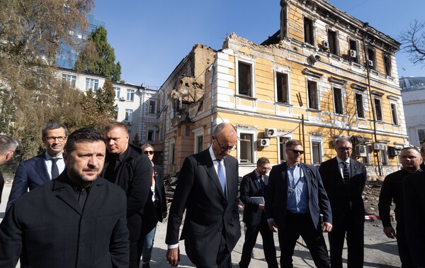 Zelenski za vrijeme susret s Merzom u Kijevu