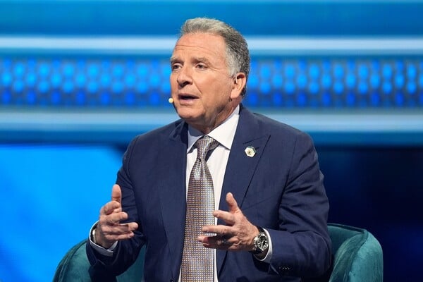 AP Photo/Rebecca Blackwell/Guliver Image