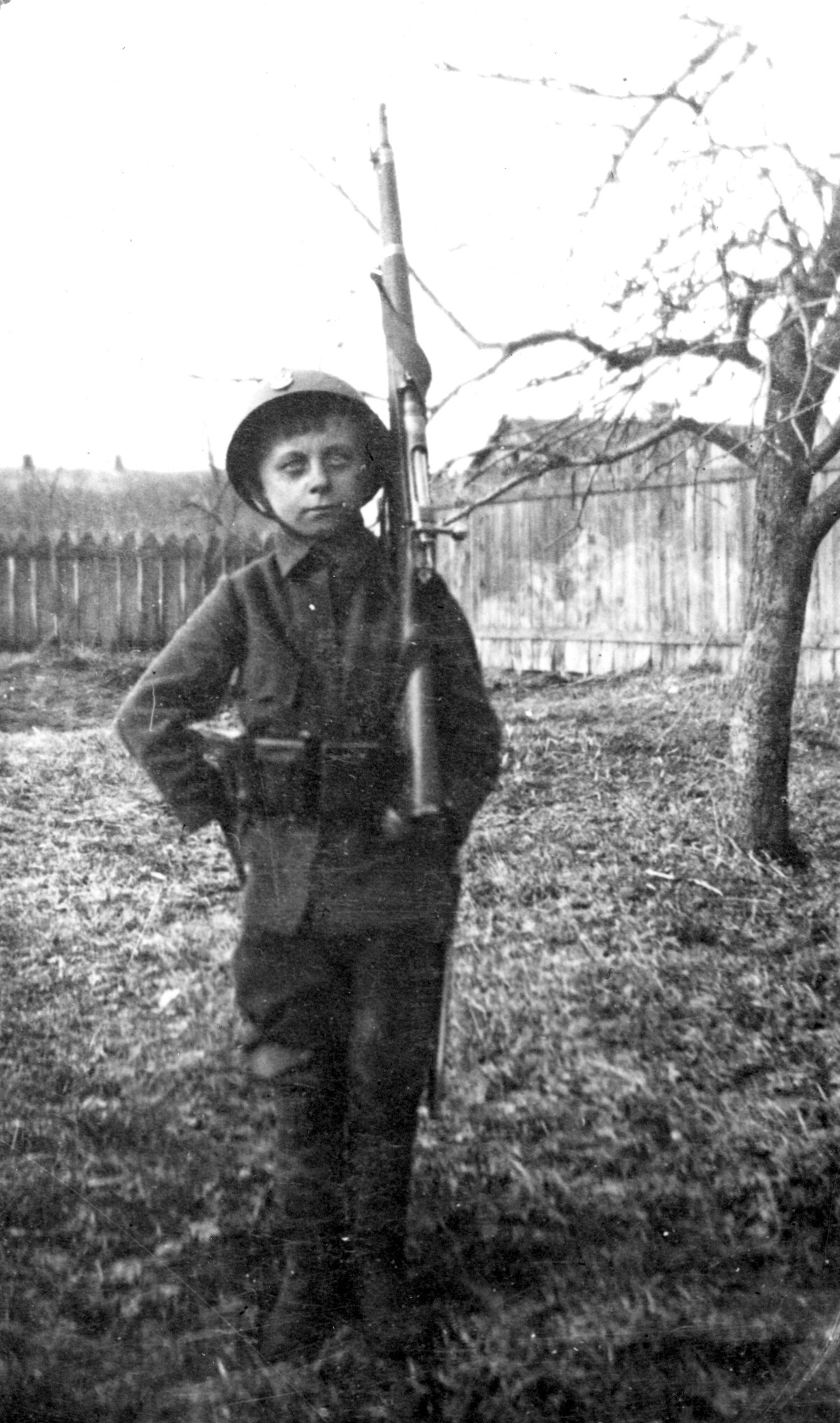 Young Polish volunteer
