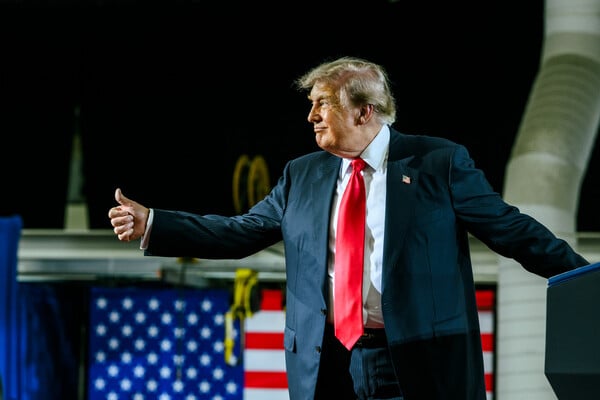 Trumpa je donio metak, sada se nada nečem većem - raketi pored uha
