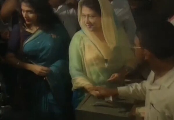  Khaleda Zia