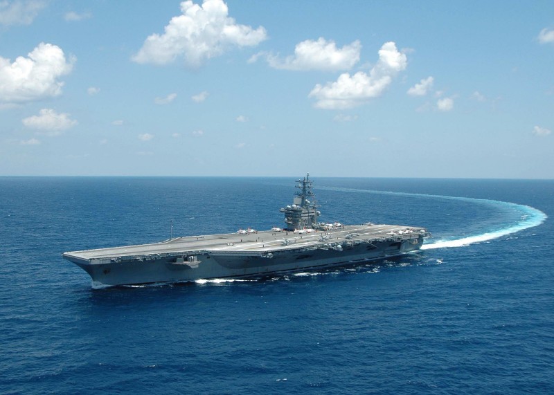 USS Dwight D. Eisenhower (izvor: javna domena)