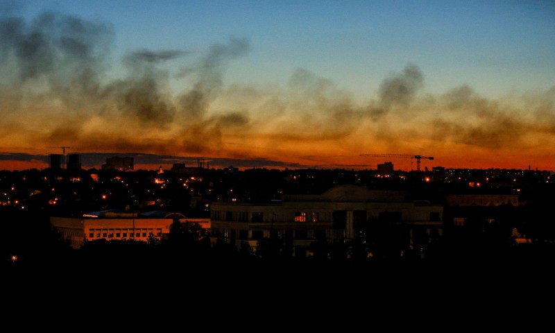 Dim iznad Donjecka, 7. kolovoza 2022. (izvor: REUTERS/Alexander Ermochenko/Guliver Image)