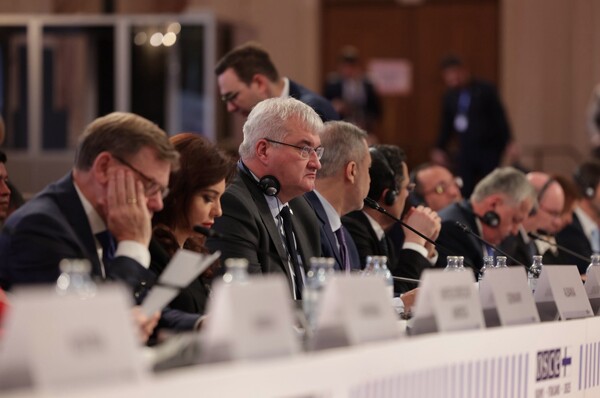 Andrij Sibiha na ministarskom sastanku OESS-a u Beču, 4. prosinca 2025.