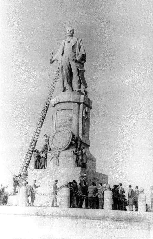 The statue of Ferdinand de Lesseps, the Frenchman who was the main investor in the construction of the Suez Canal, is removed after the nationalization of the Suez Canal in 1956.