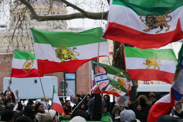 Analiza velike eskalacije: Tvrdnje o masovnom ubijanju prosvjednika i "opcijama" na Trumpovom stolu znače da je Iran pred eksplozijom